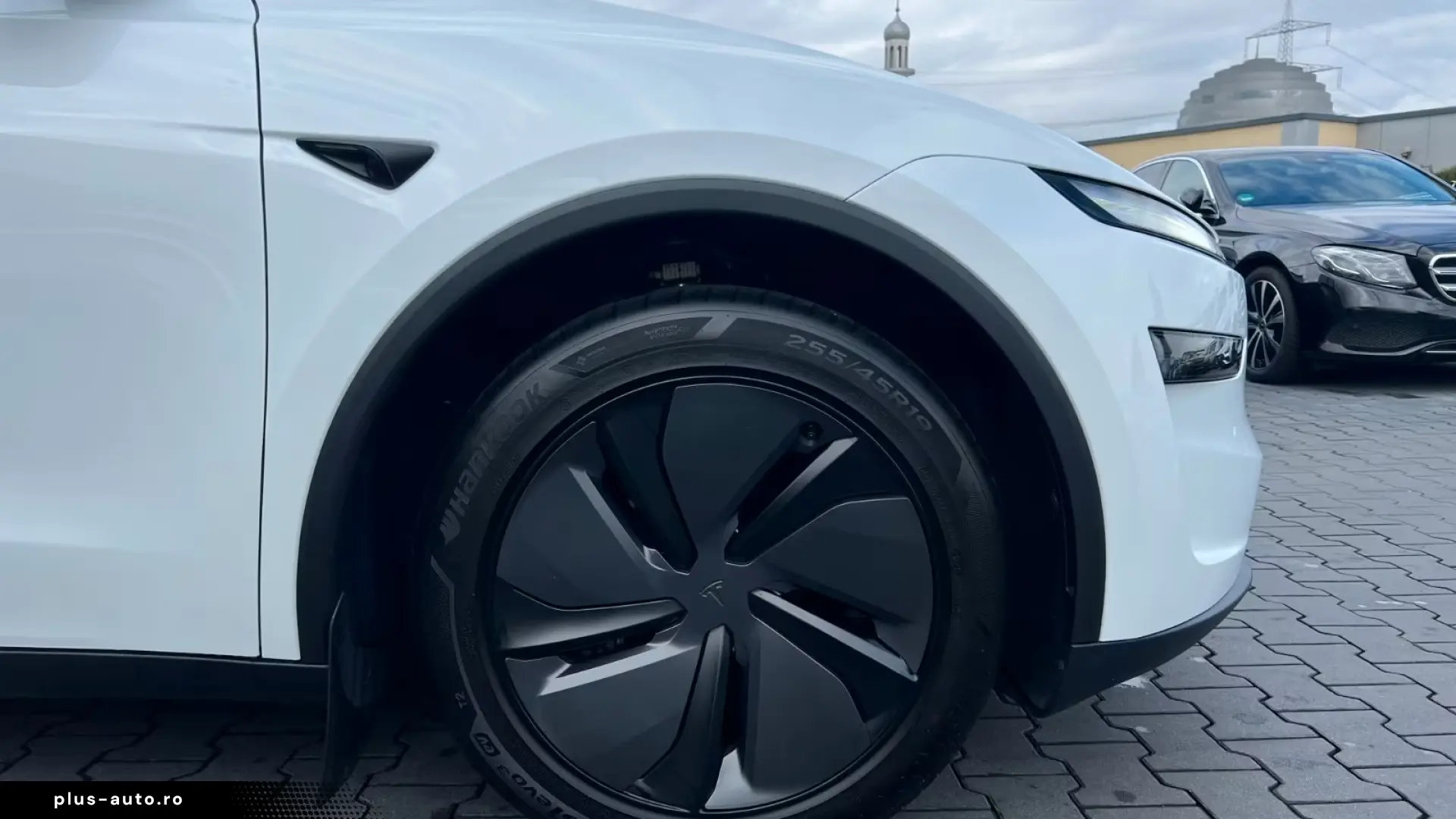 Tesla Model Y SR Juniper Premium