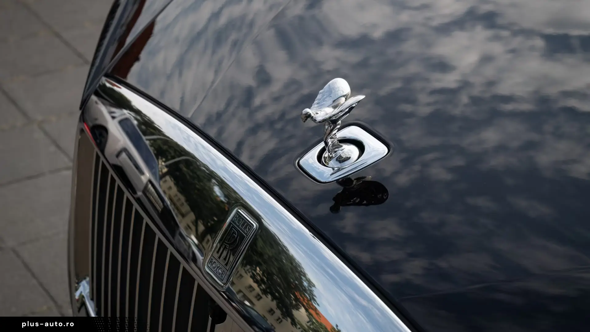 Rolls-Royce Spectre