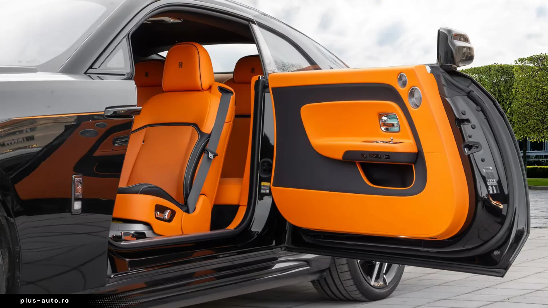 Rolls-Royce Spectre Black Badge