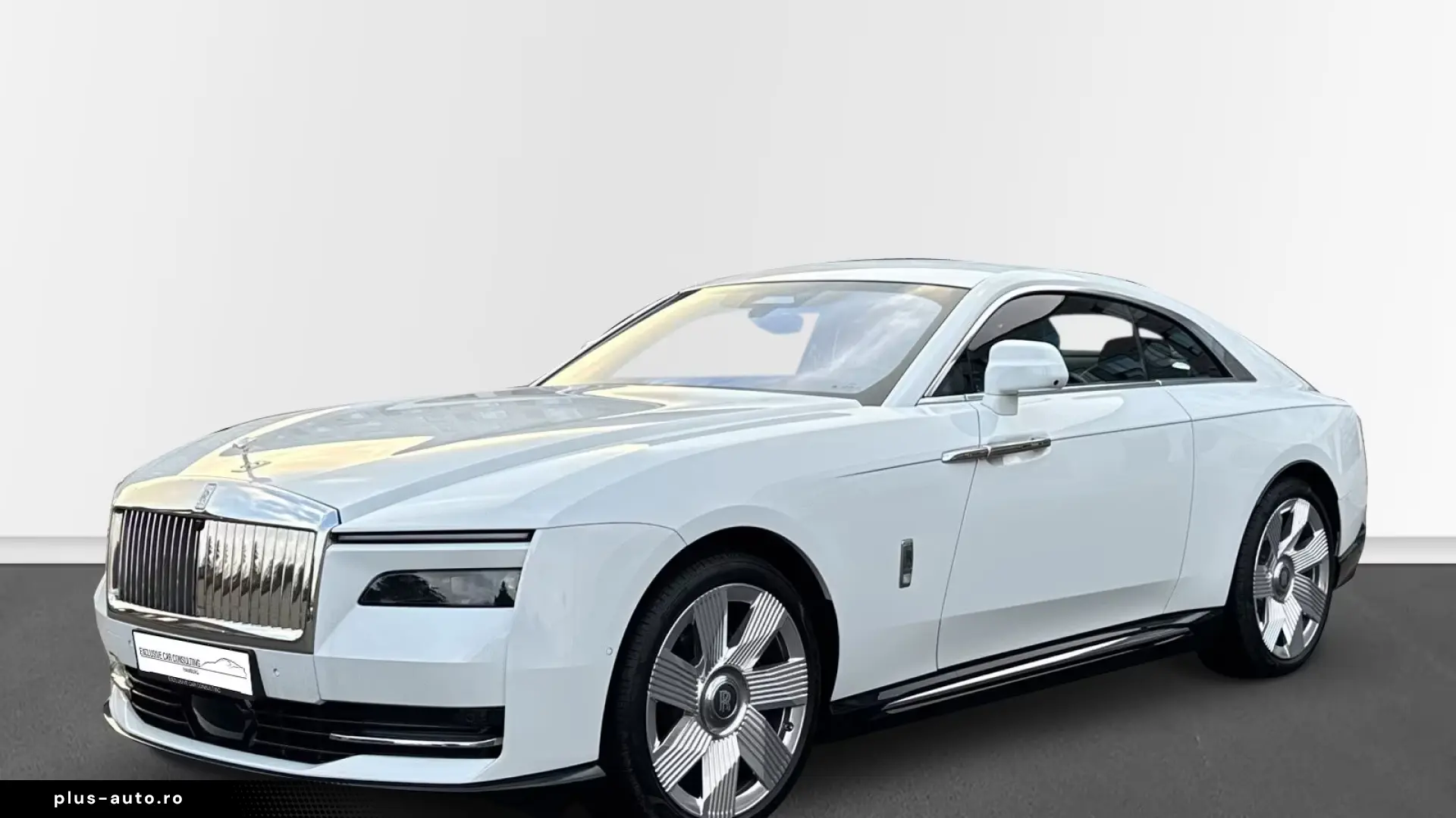 Rolls-Royce Spectre  White Tiffany Blue