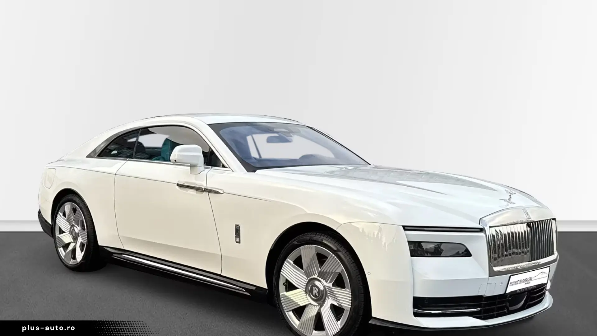 Rolls-Royce Spectre  White Tiffany Blue