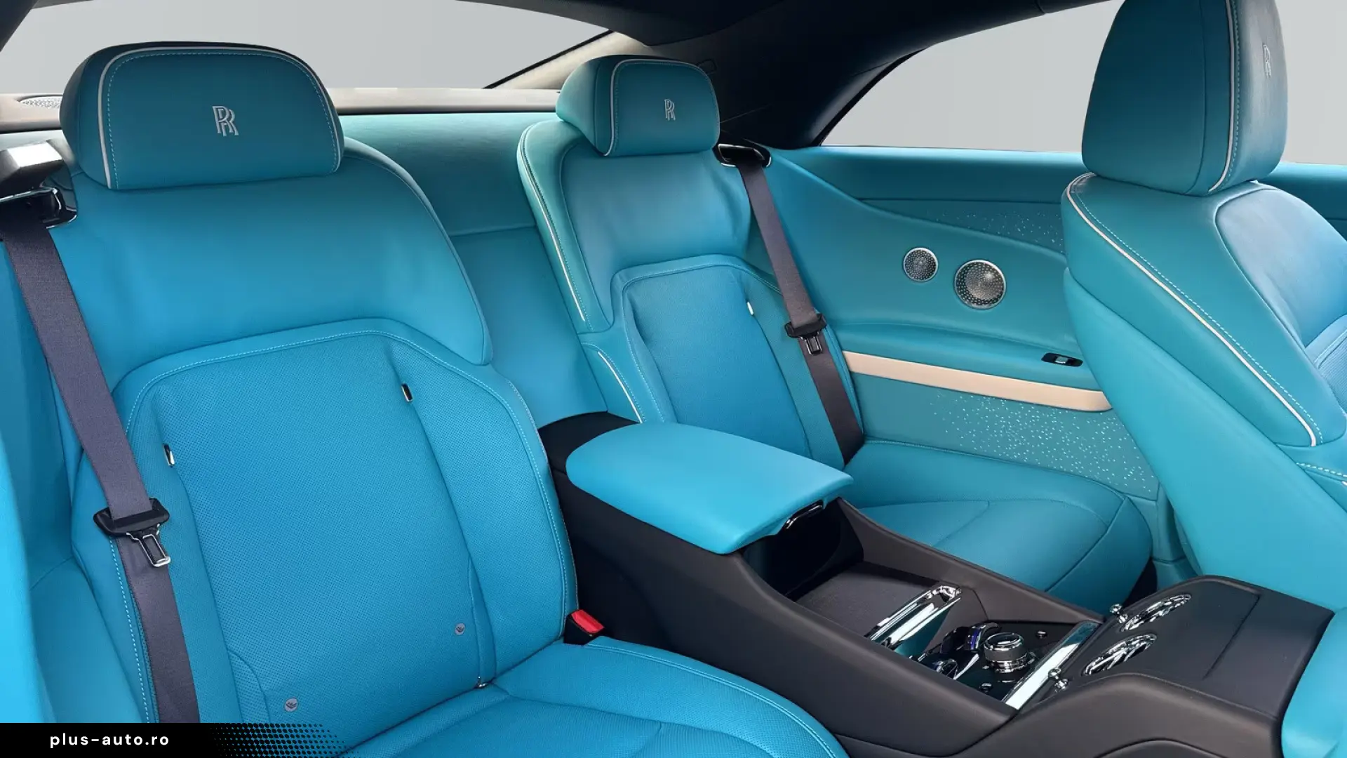 Rolls-Royce Spectre  White Tiffany Blue