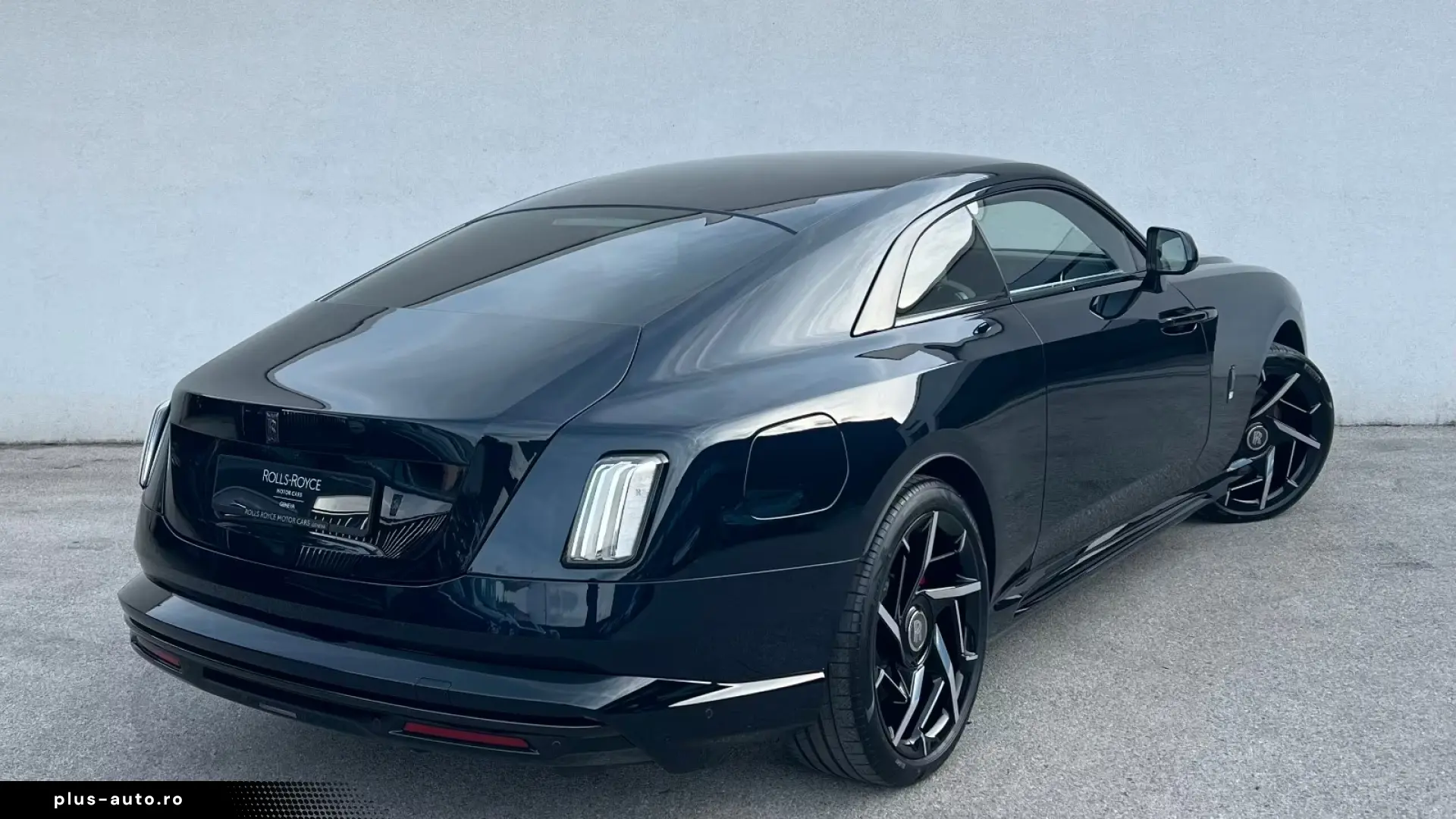 Rolls-Royce Spectre Black Badge