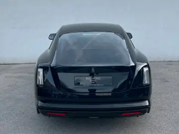 Rolls-Royce Spectre Black Badge