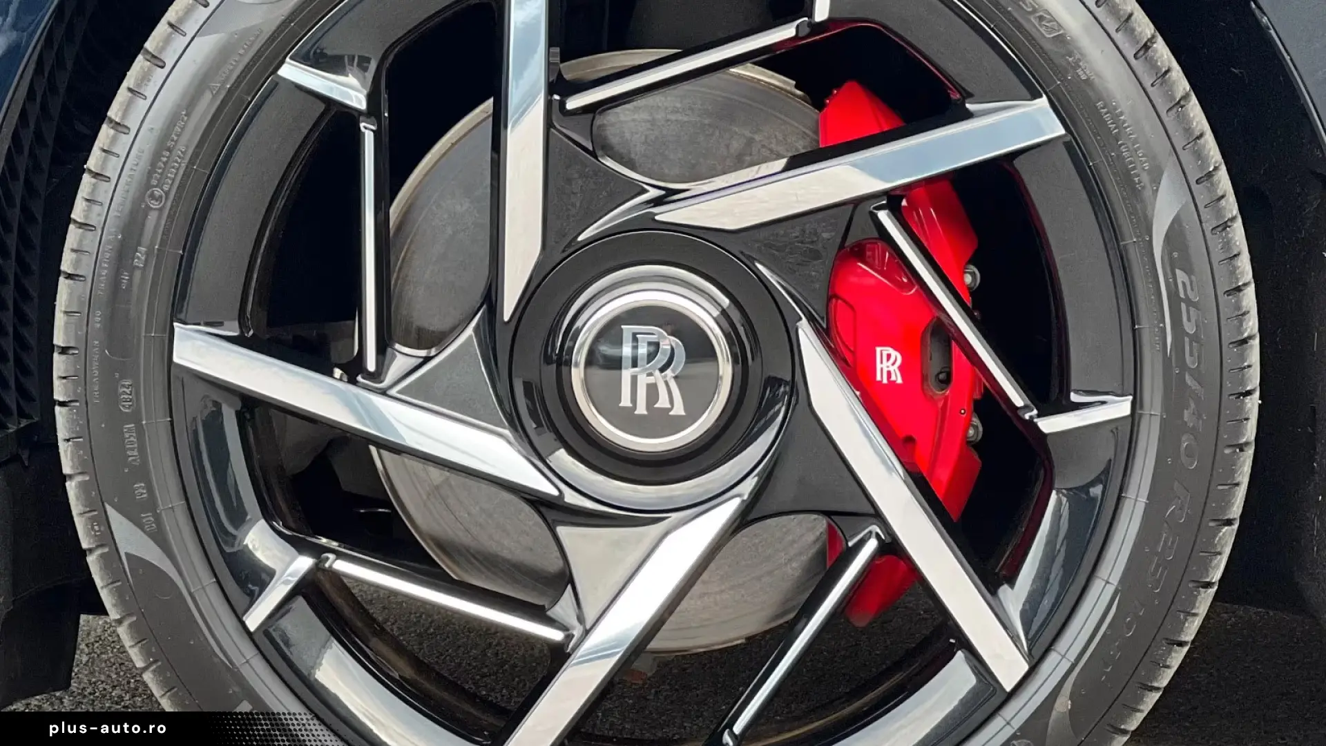 Rolls-Royce Spectre Black Badge