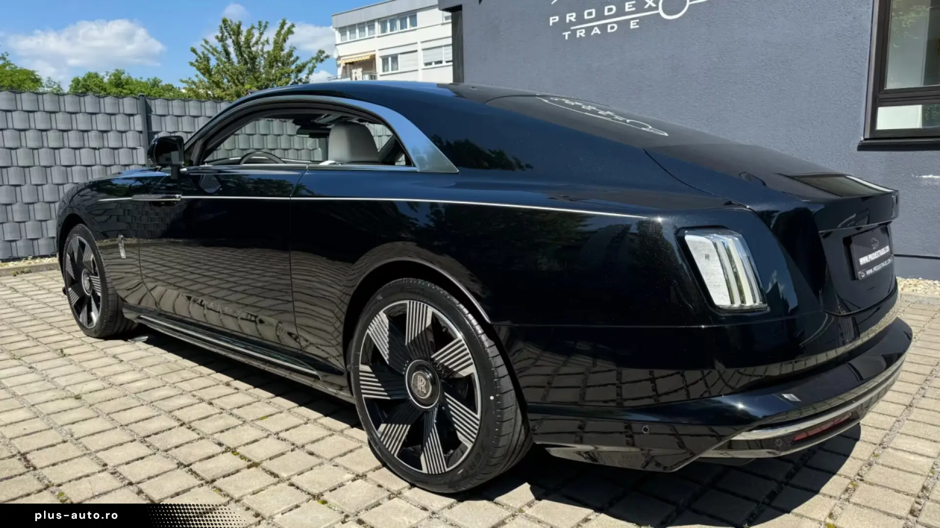 Rolls-Royce Spectre