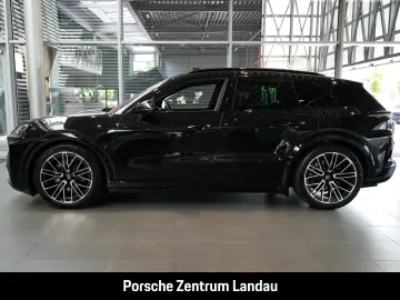 Porsche Cayenne Turbo Electric Burmester