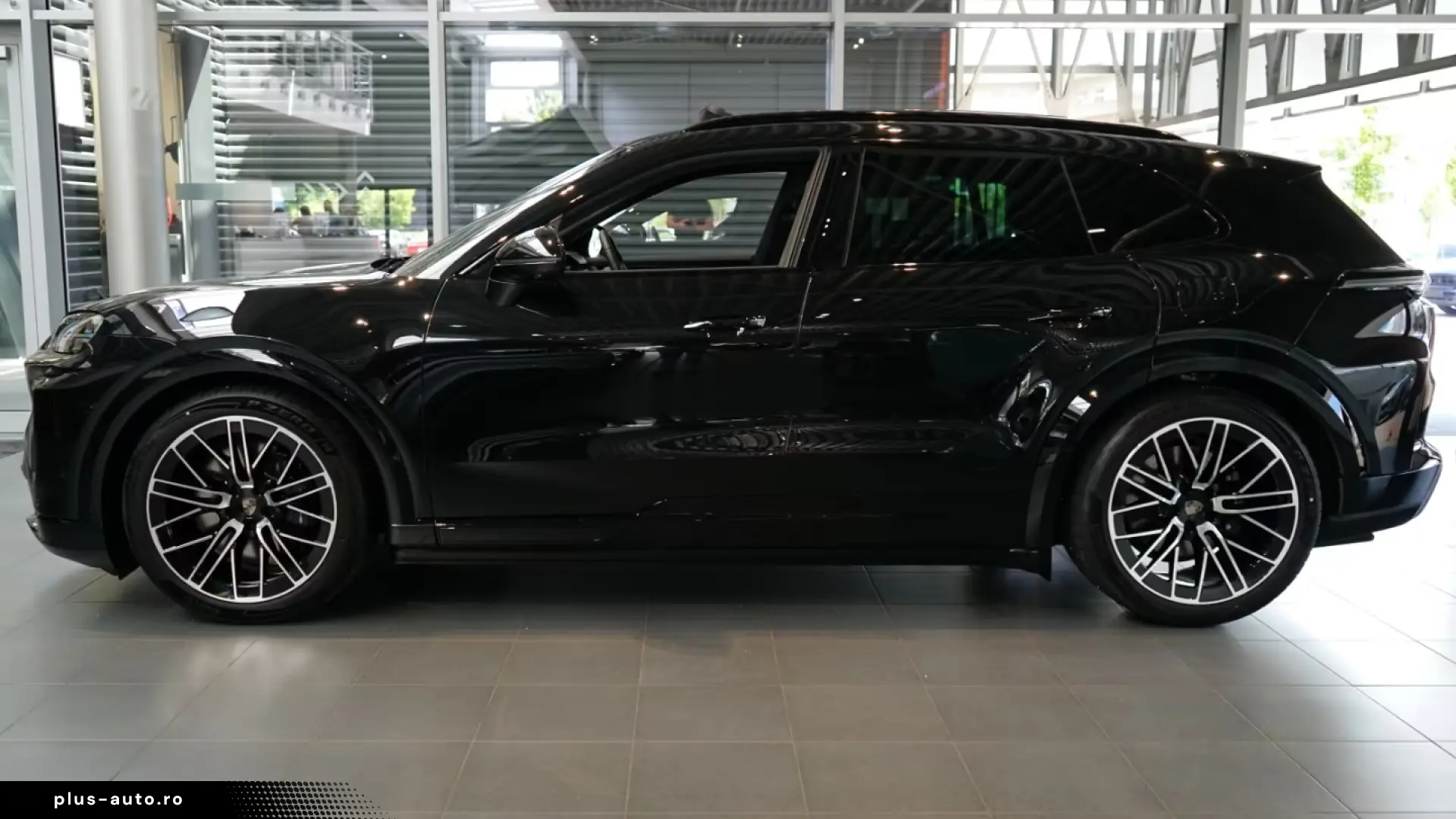 Porsche Cayenne Turbo Electric Burmester