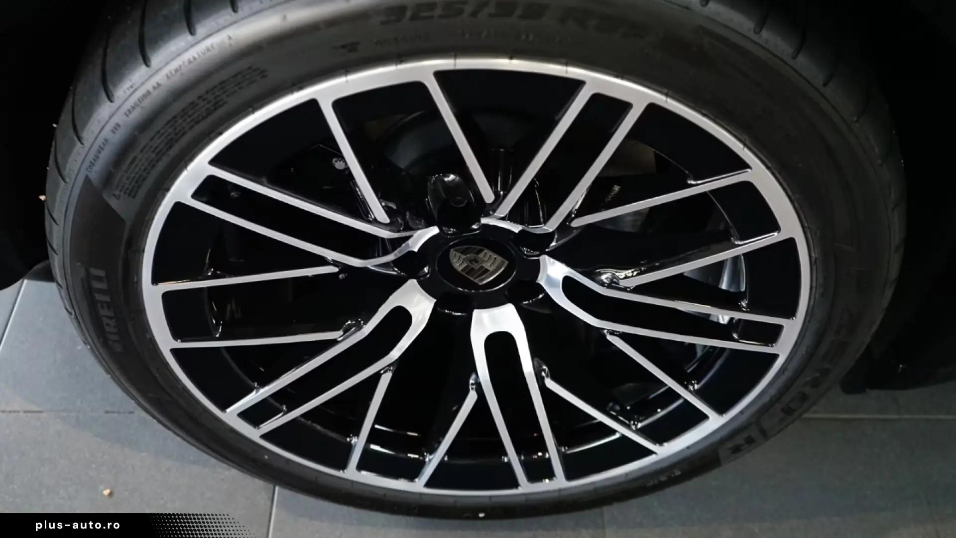 Porsche Cayenne Turbo Electric Burmester