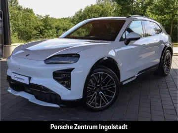 Porsche Cayenne Turbo Electric passenger display Panorama