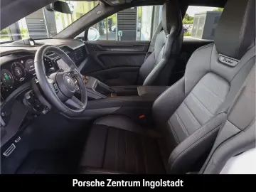 Porsche Cayenne Turbo Electric passenger display Panorama