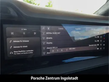 Porsche Cayenne Turbo Electric passenger display Panorama
