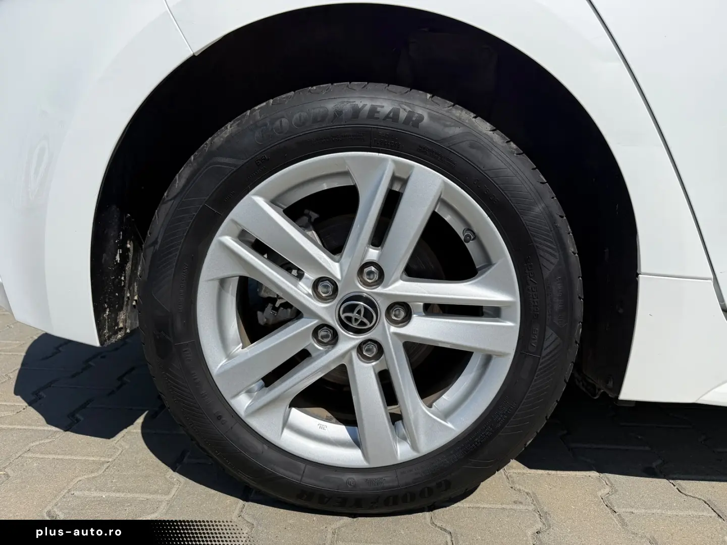 Toyota Corolla Bussines 1.8 Hybrid
