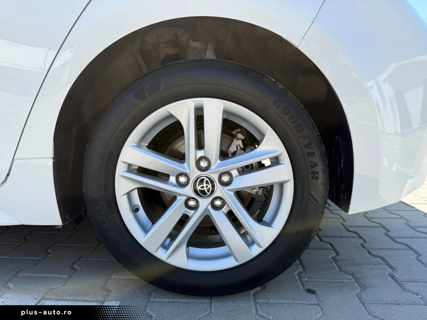 Toyota Corolla Bussines 1.8 Hybrid