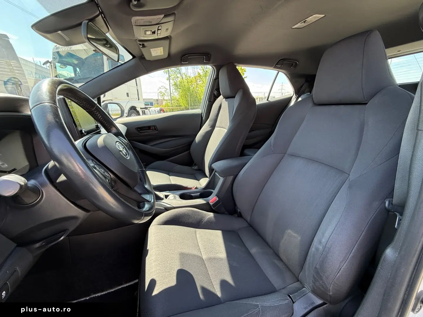 Toyota Corolla Bussines 1.8 Hybrid