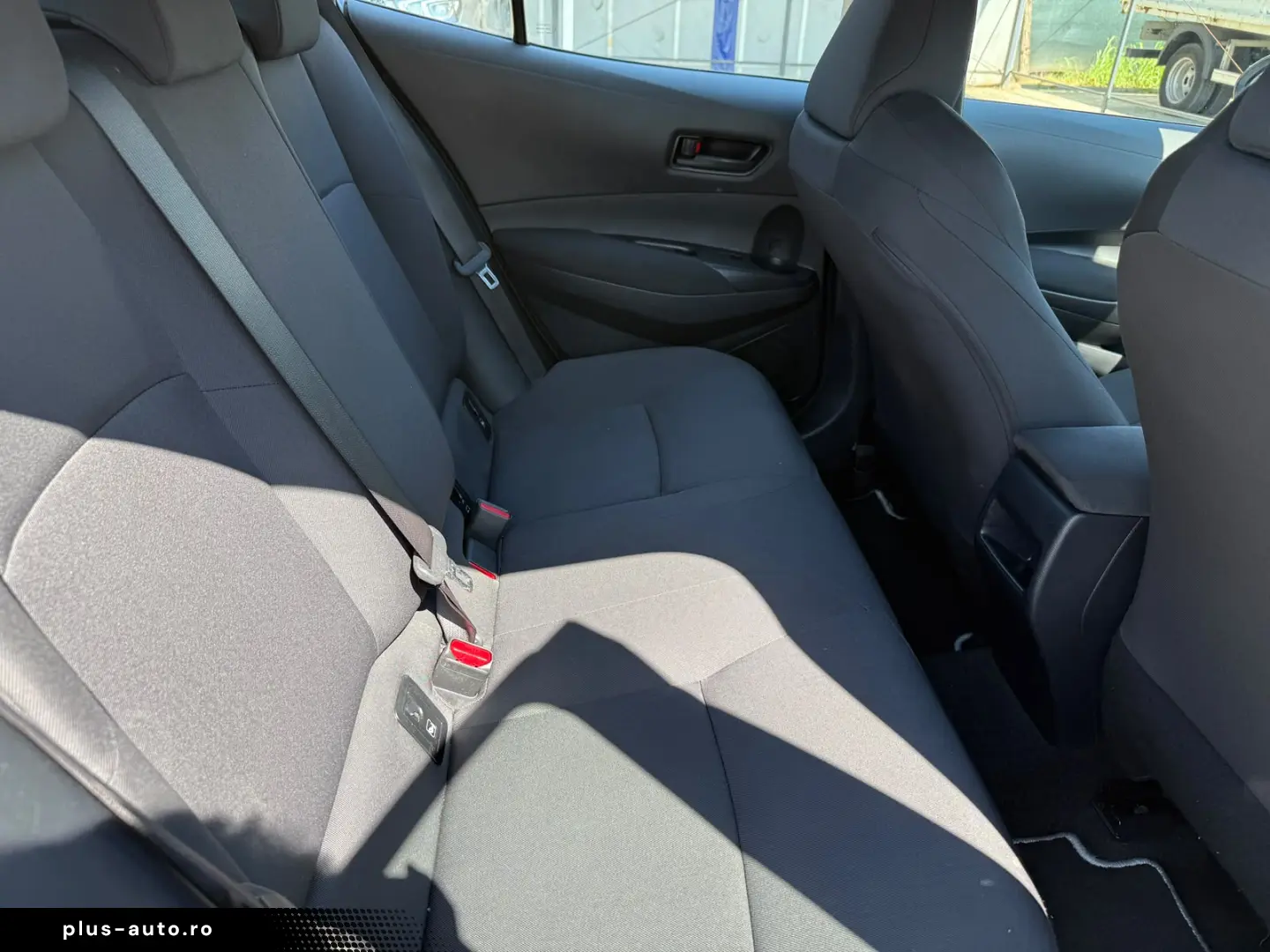 Toyota Corolla Bussines 1.8 Hybrid
