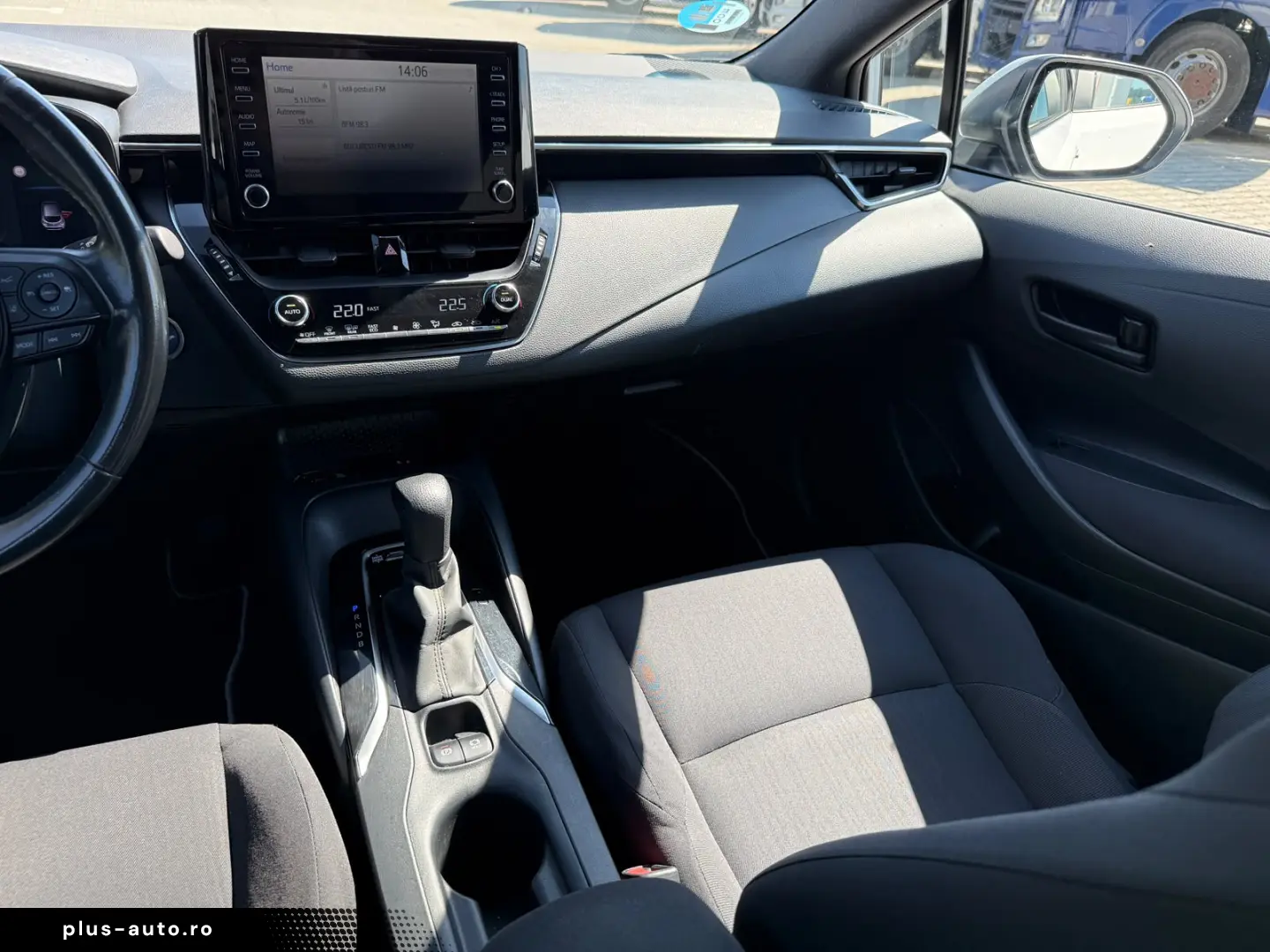 Toyota Corolla Bussines 1.8 Hybrid