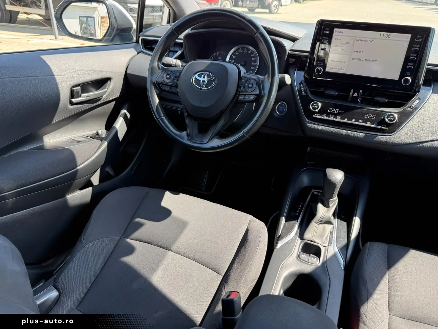 Toyota Corolla Bussines 1.8 Hybrid