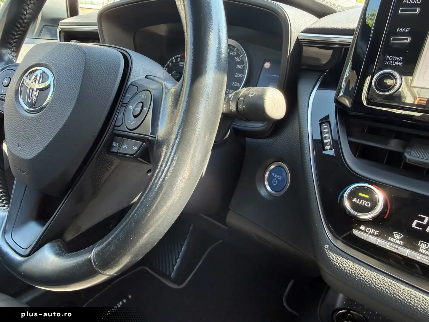 Toyota Corolla Bussines 1.8 Hybrid