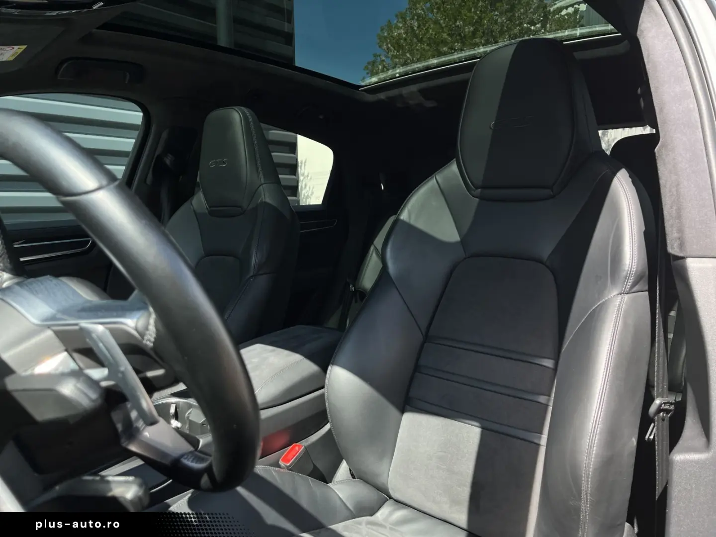 PORSCHE Cayenne GTS Coupe