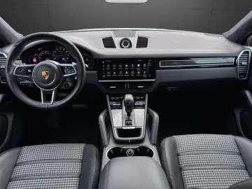 PORSCHE Cayenne Coupe