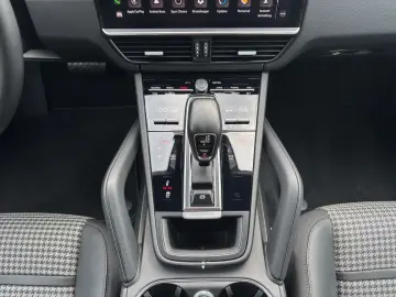 PORSCHE Cayenne Coupe