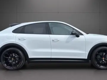 PORSCHE Cayenne Coupe