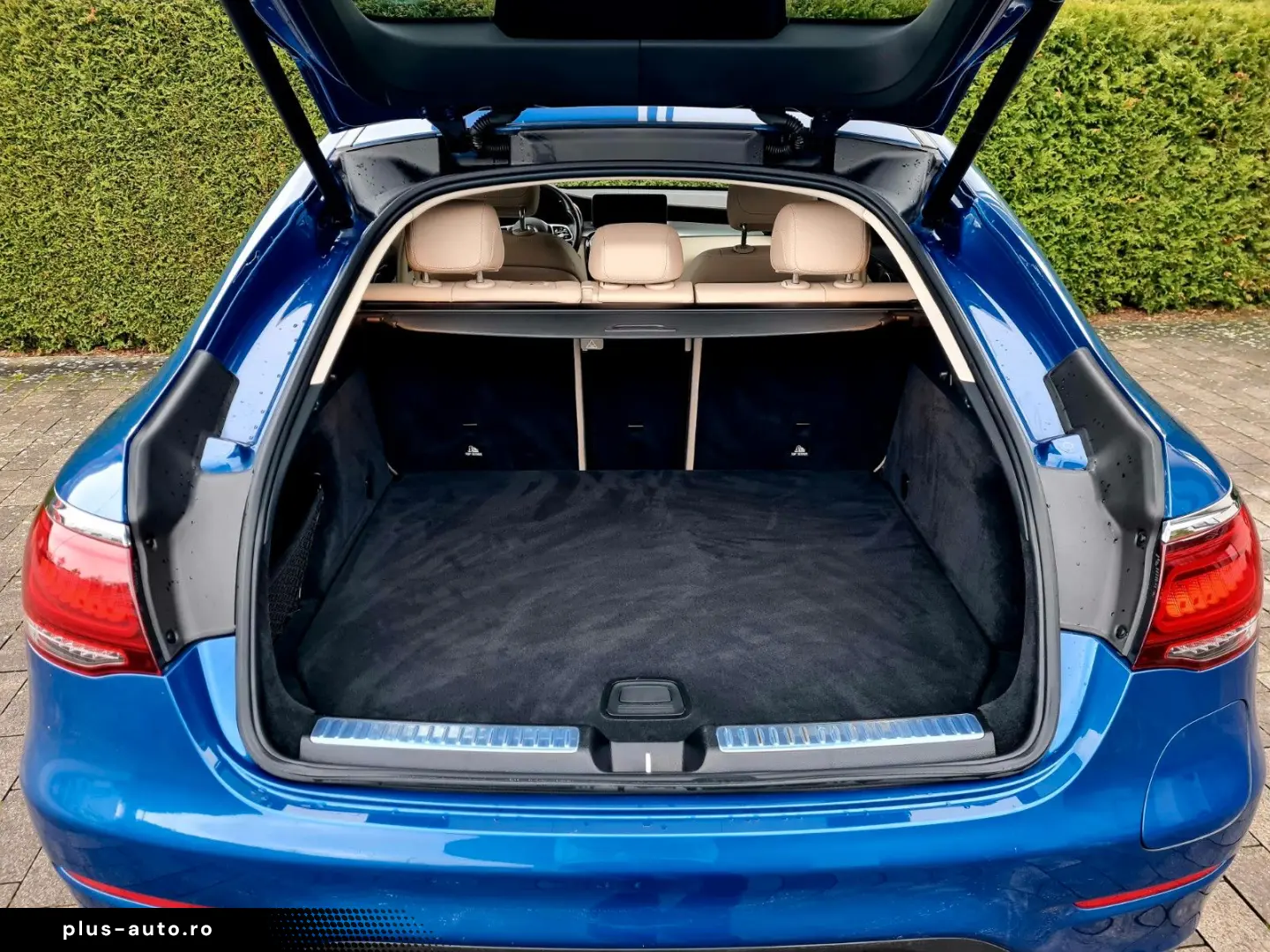 MERCEDES-BENZ GLC Coupe 300 e 4Matic