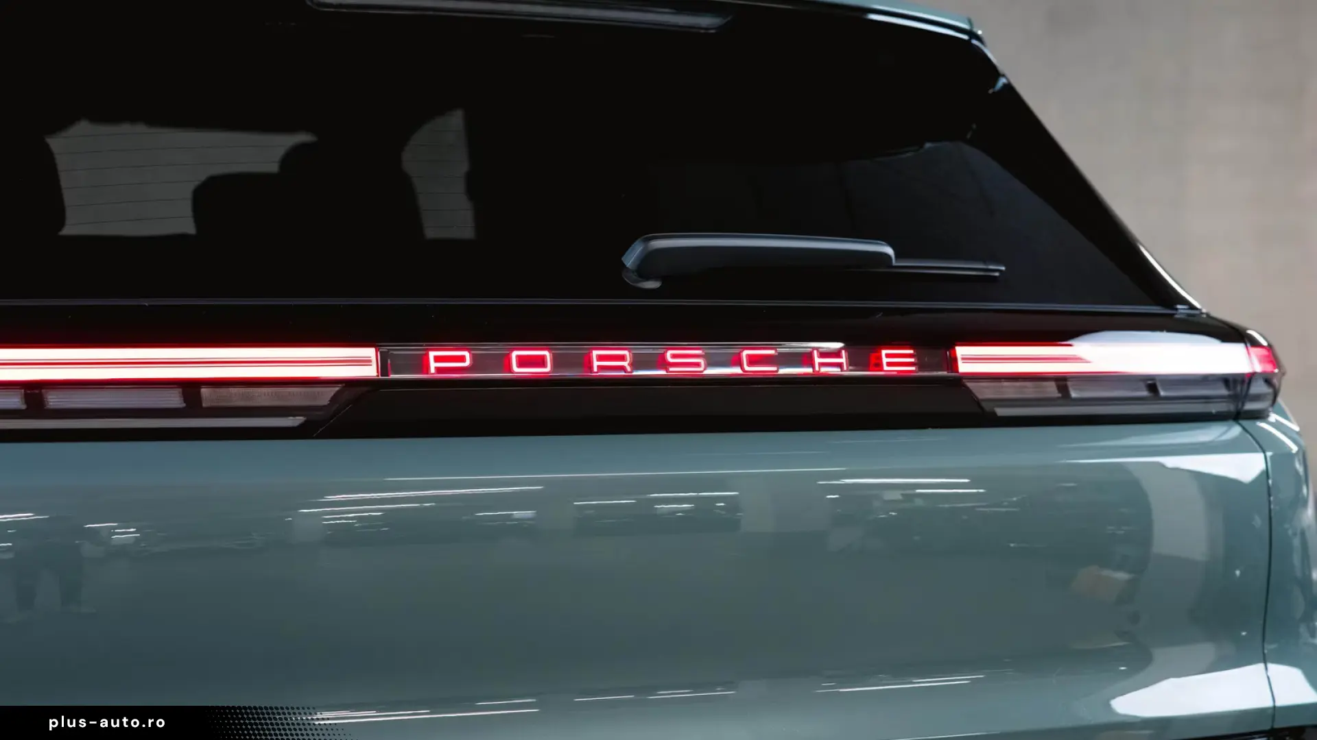 Porsche Cayenne Electric Panoramadach Sport Chrono BOSE