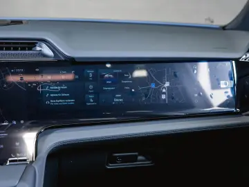 Porsche Cayenne Electric Panoramadach Sport Chrono BOSE