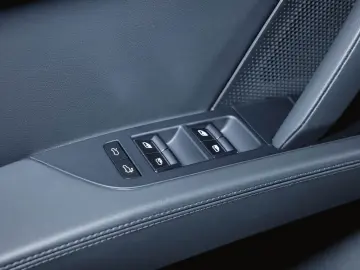 Porsche Cayenne Electric Panoramadach Sport Chrono BOSE