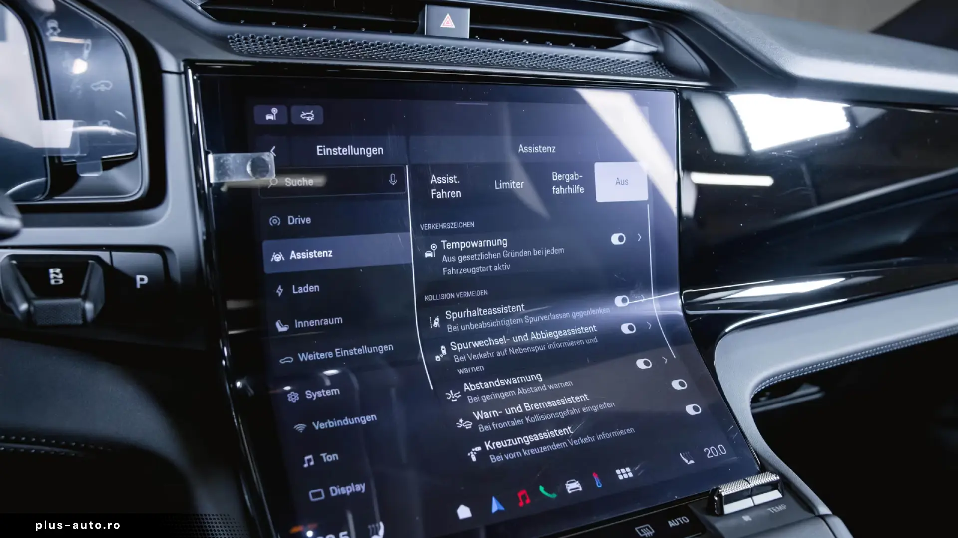 Porsche Cayenne Electric Panoramic Roof AHK Sport Chrono