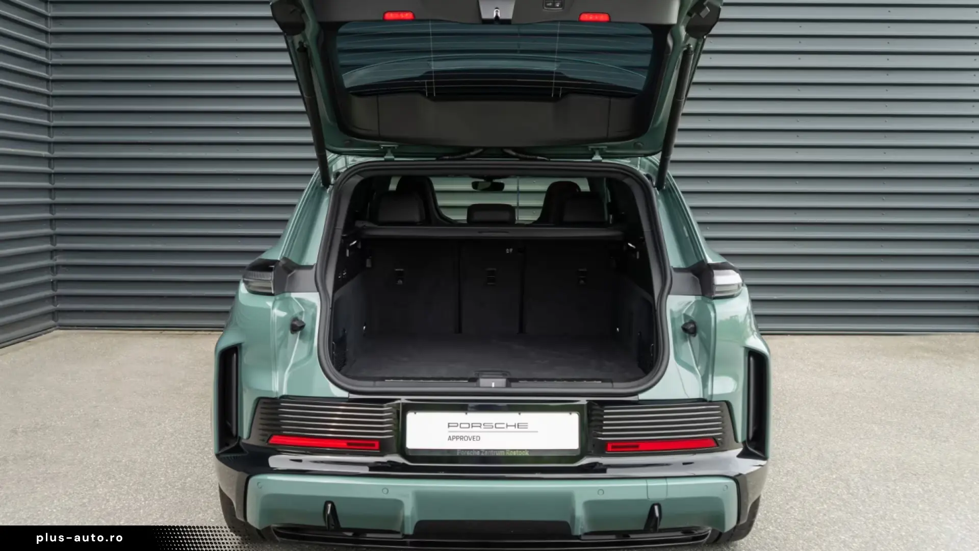Porsche Cayenne Turbo Electric Burmester Active-Ride 22z