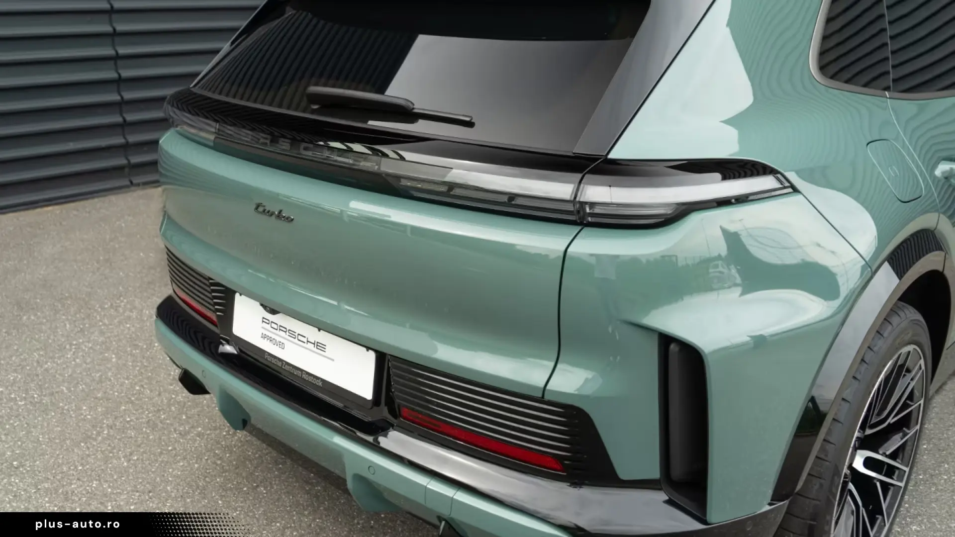 Porsche Cayenne Turbo Electric Burmester Active-Ride 22z
