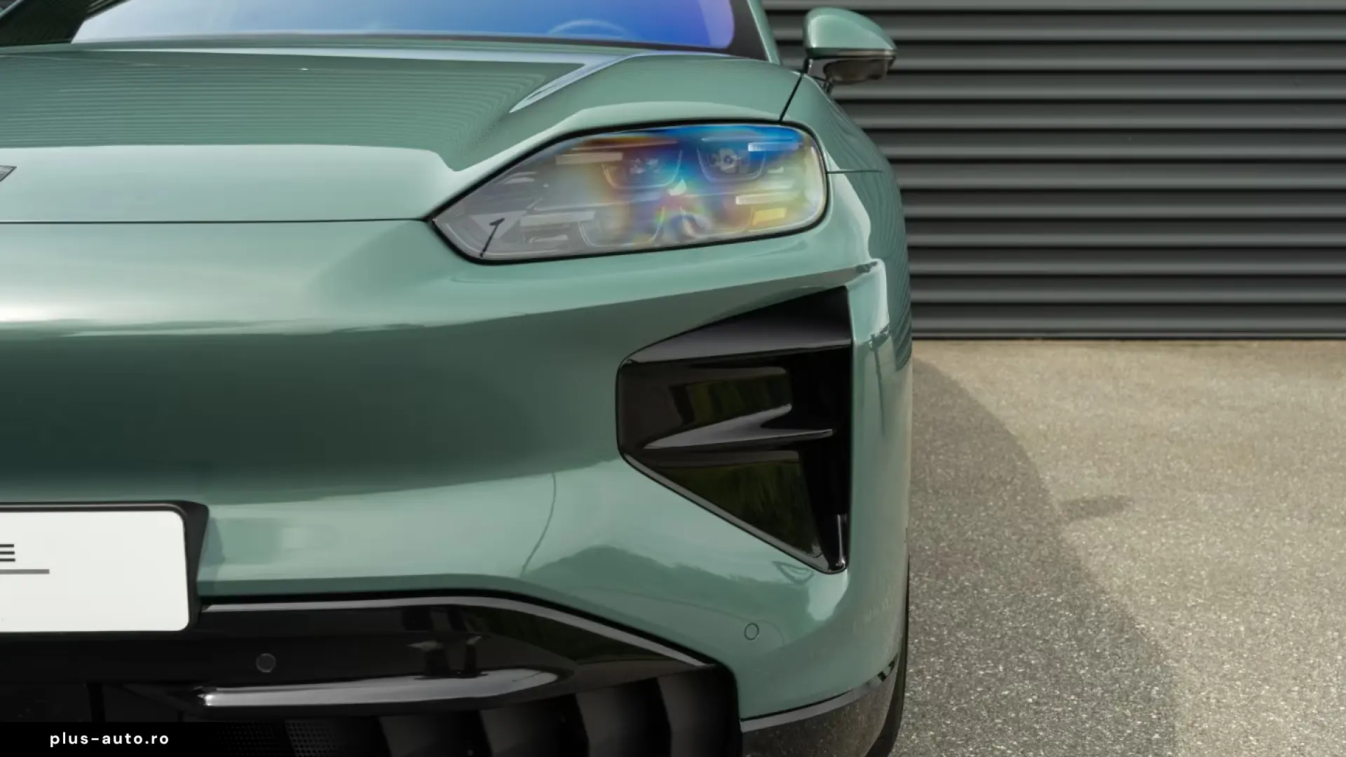 Porsche Cayenne Turbo Electric Burmester Active-Ride 22z