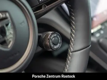 Porsche Cayenne Turbo Electric Burmester Active-Ride 22z