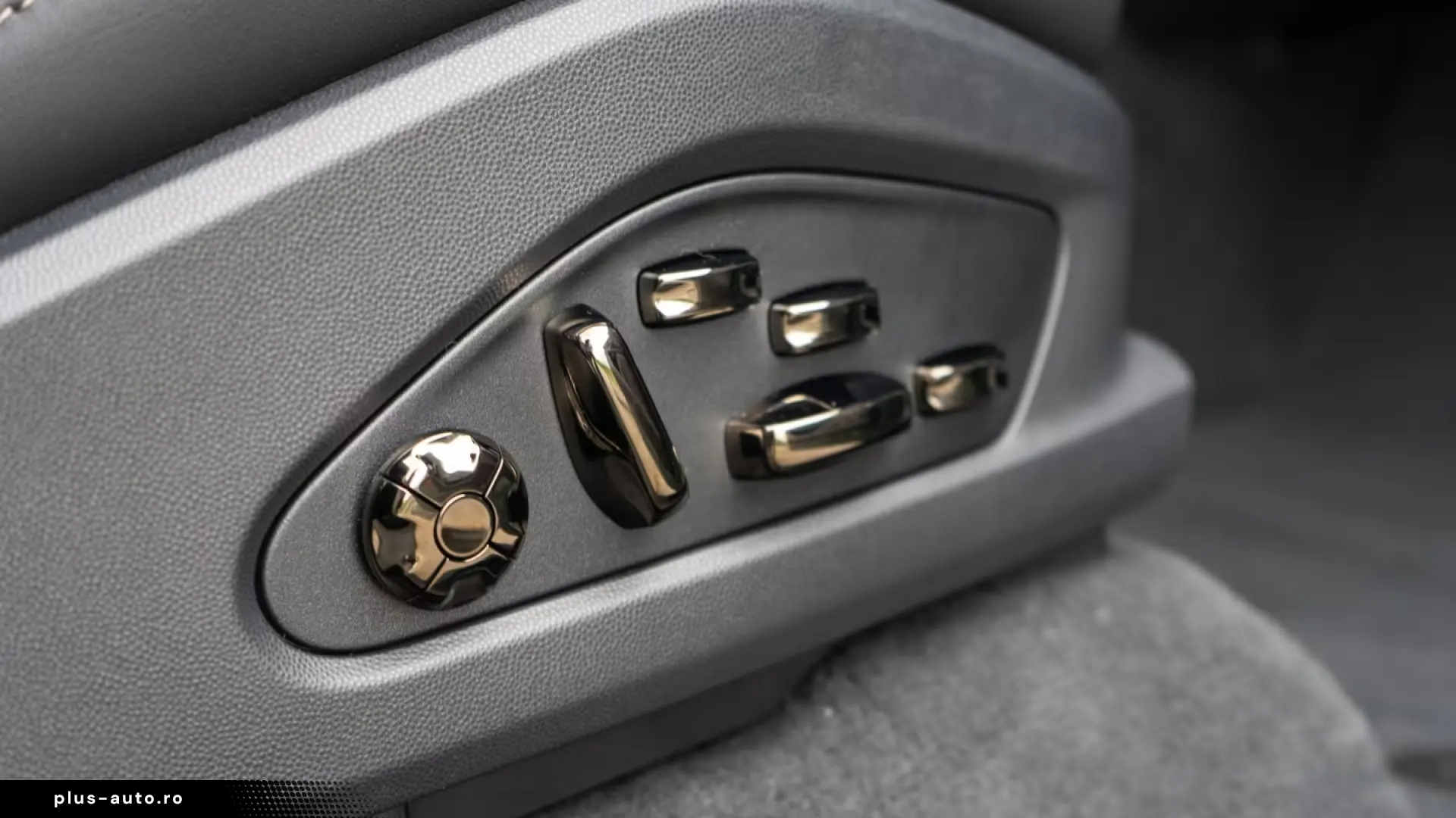 Porsche Cayenne Turbo Electric Burmester Active-Ride 22z