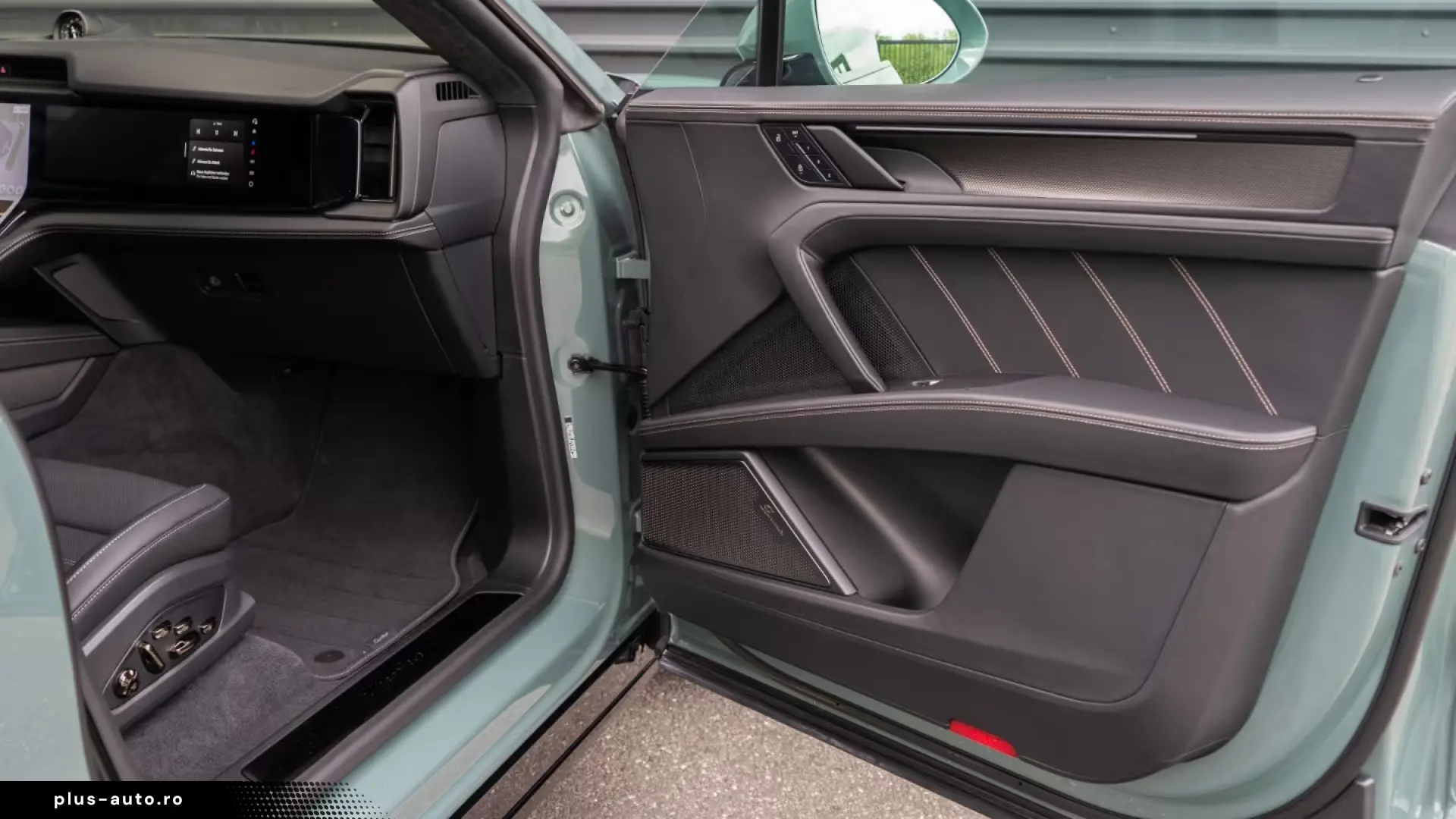 Porsche Cayenne Turbo Electric Burmester Active-Ride 22z