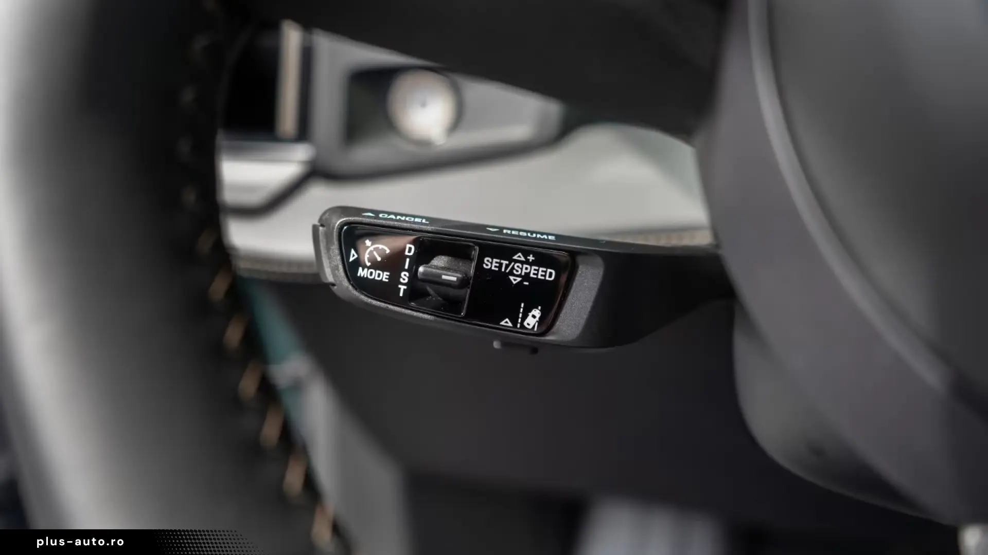 Porsche Cayenne Turbo Electric Burmester Active-Ride 22z