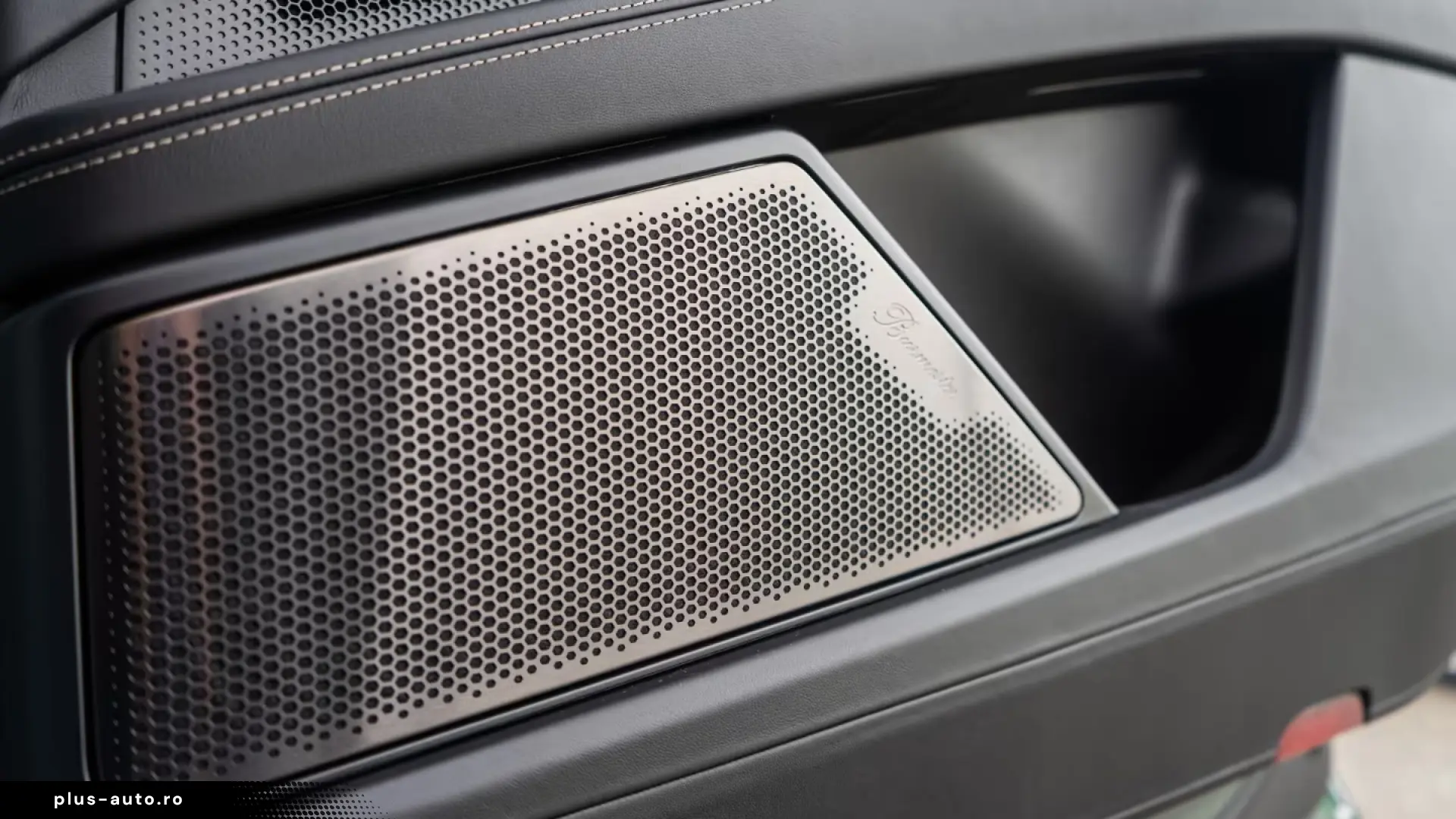 Porsche Cayenne Turbo Electric Burmester Active-Ride 22z
