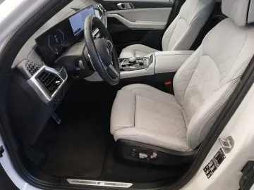 BMW X5 xDrive40d M Sport Standheizung Massage AHK