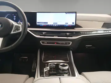 BMW X5 xDrive40d M Sport Standheizung Massage AHK