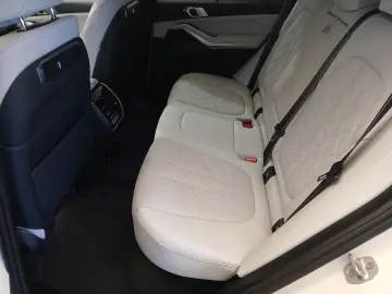 BMW X5 xDrive40d M Sport Standheizung Massage AHK