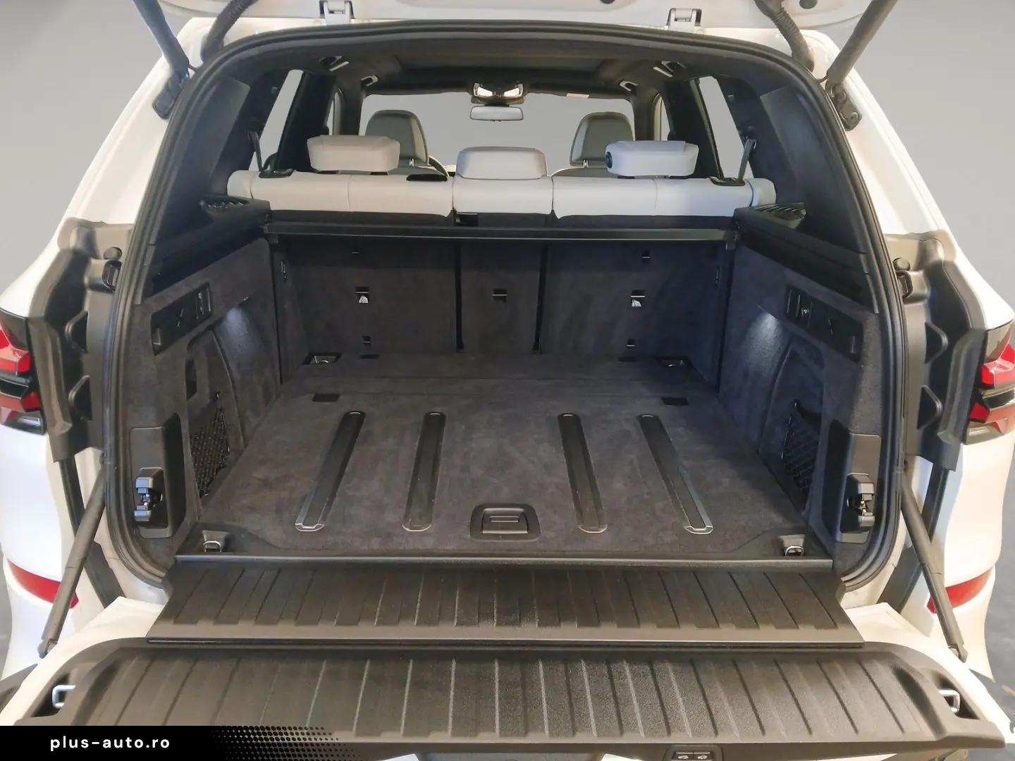 BMW X5 xDrive40d M Sport Standheizung Massage AHK