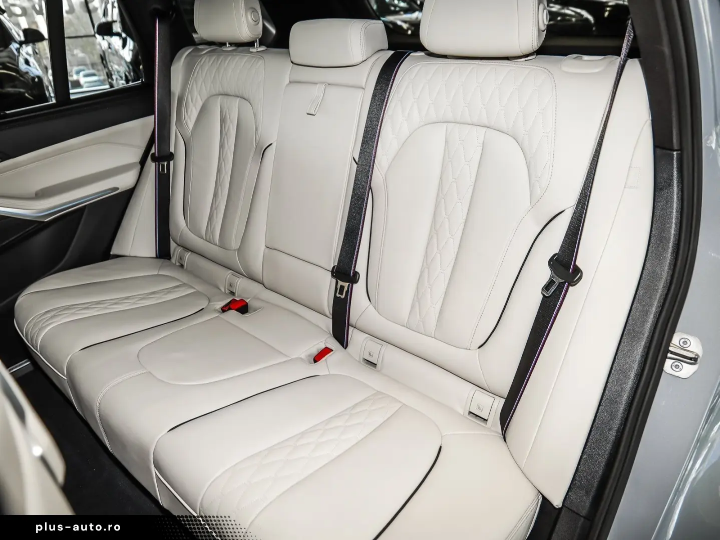 BMW X5 xDrive30d M Sport PANO AHK RFK NAVI LED DAB