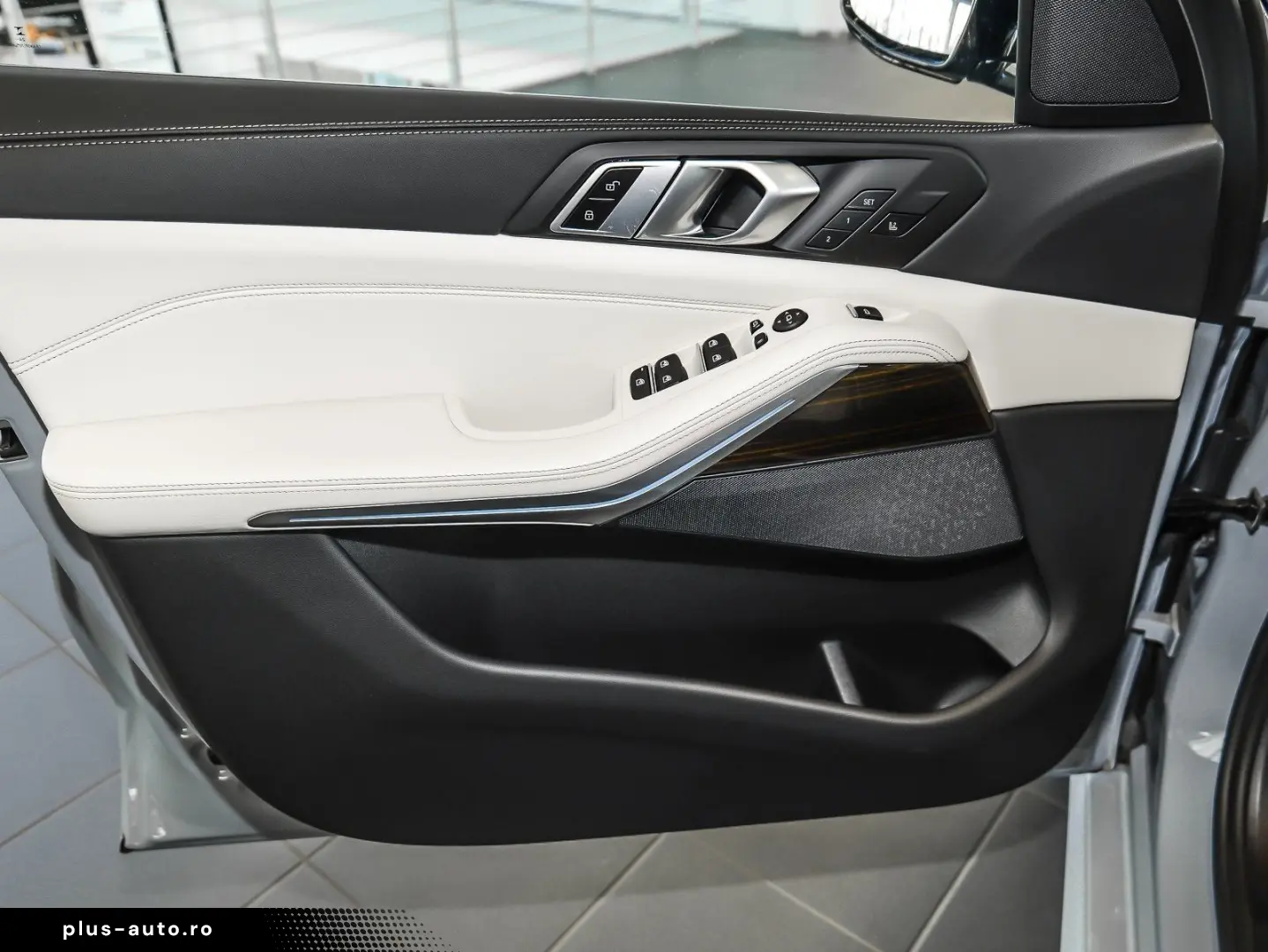BMW X5 xDrive30d M Sport PANO AHK RFK NAVI LED DAB