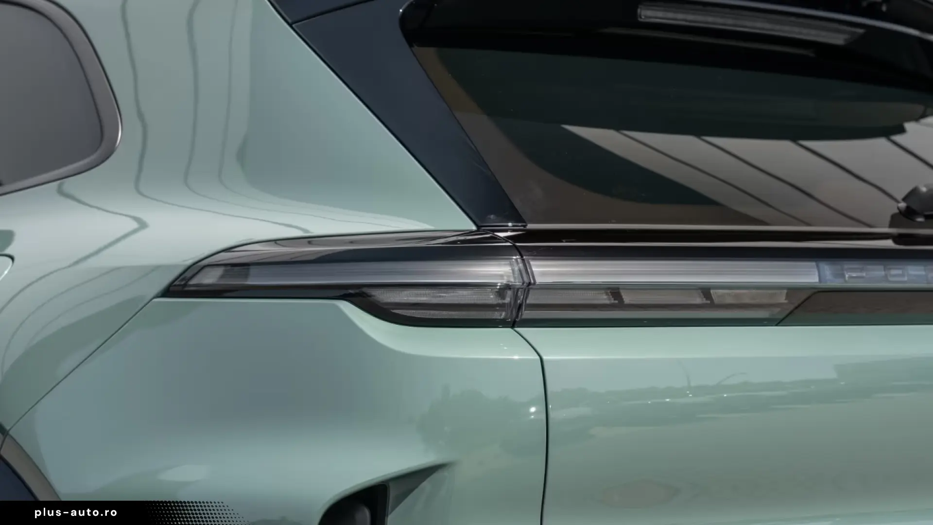 Porsche Cayenne Turbo Electric Burmester Active Ride