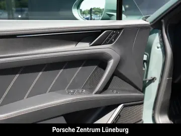 Porsche Cayenne Turbo Electric Burmester Active Ride
