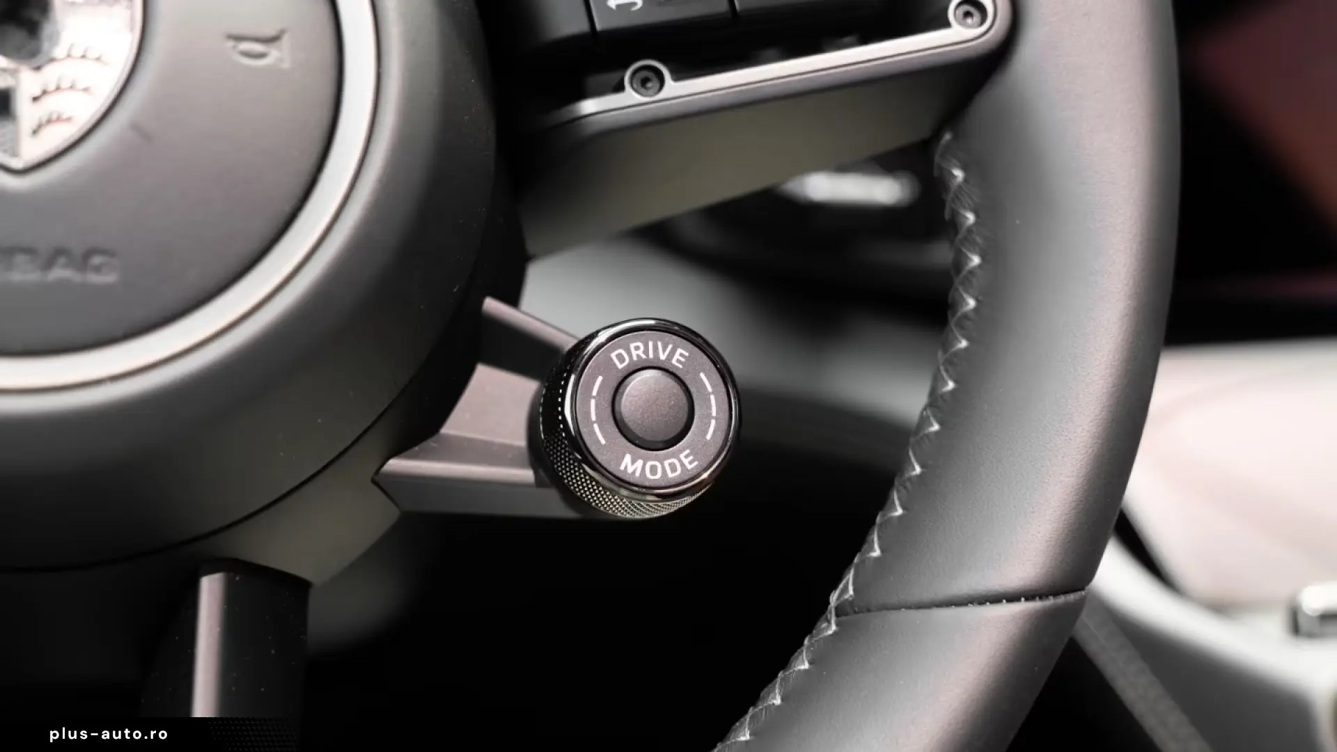 Porsche Cayenne Turbo Electric Burmester Active Ride