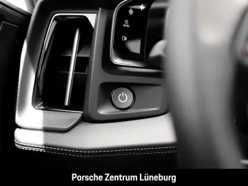 Porsche Cayenne Turbo Electric Burmester Active Ride